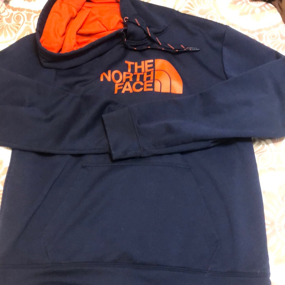 Men’s North Face Hoodie
